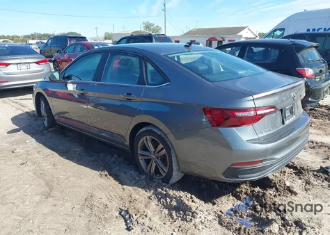 2024 Volkswagen Jetta 1.5T Se z USA, uszkodzony, nr VIN 3VW7M7BU7RM046699